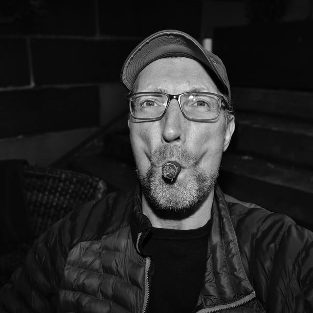 Community-Archiv — The Secret Cigar Society