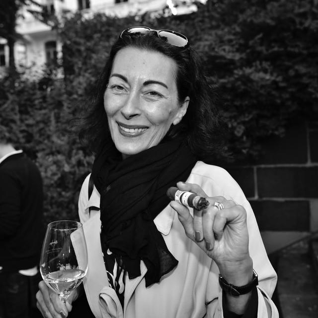 Community-Archiv — The Secret Cigar Society