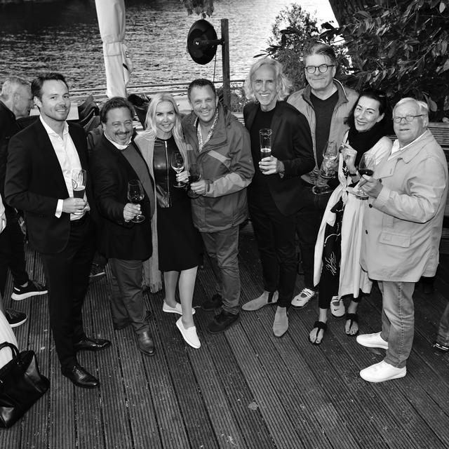 Community-Archiv — The Secret Cigar Society