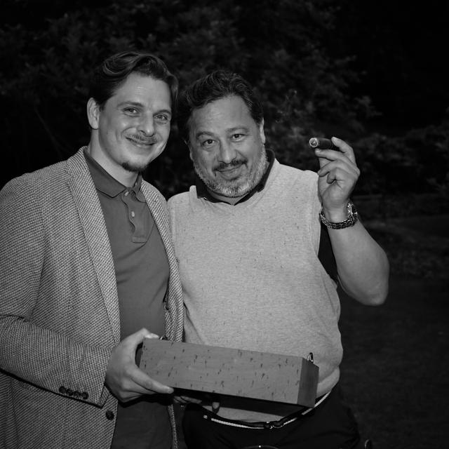 Community-Archiv — The Secret Cigar Society